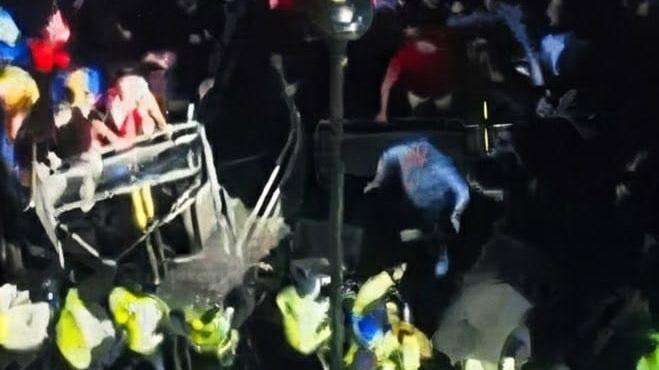 Far-Right Rally in London Erupts in Violence, Nine Arrests Made.jpeg